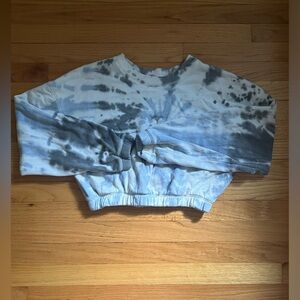 Cropped Aeropostale crew neck. Size medium